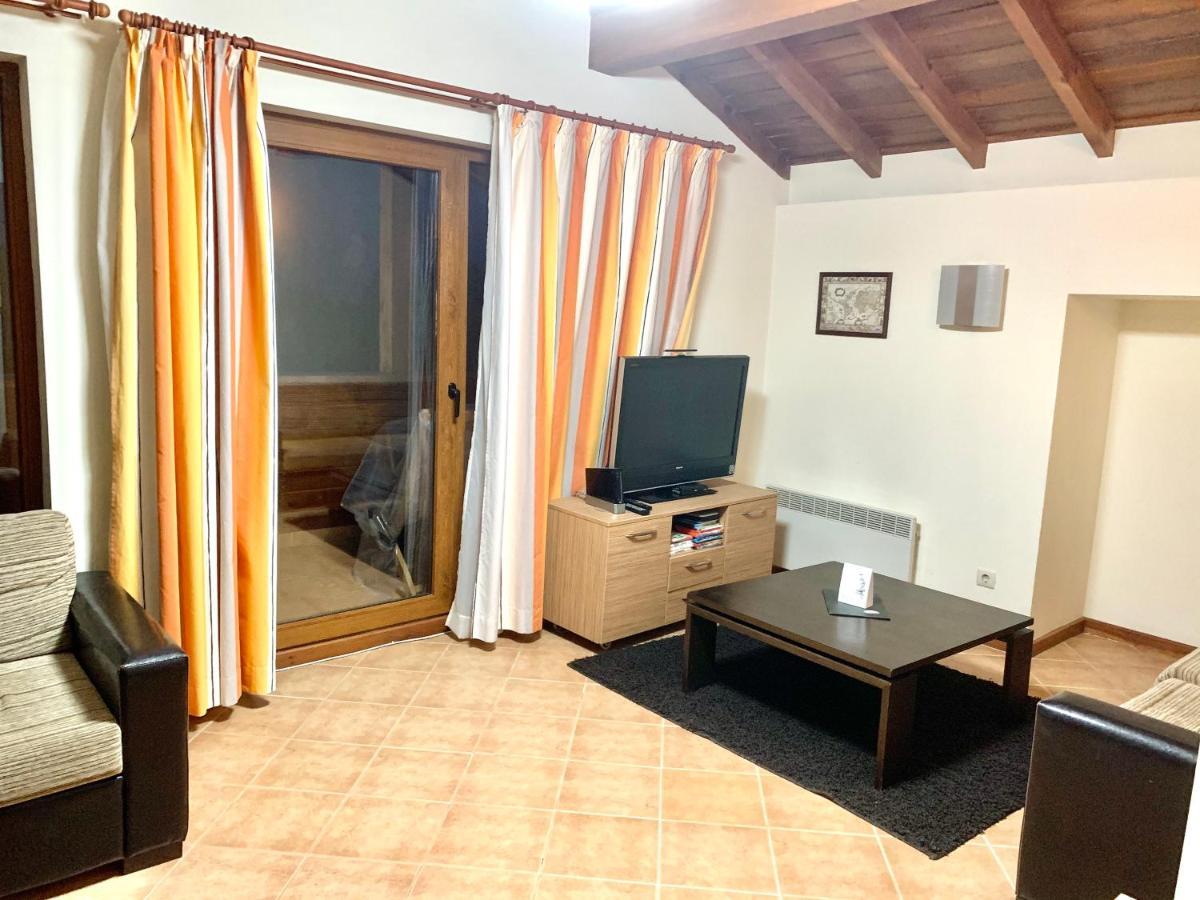Entire Private Apartment In Pirin Golf & Country Club บันสโก ภายนอก รูปภาพ